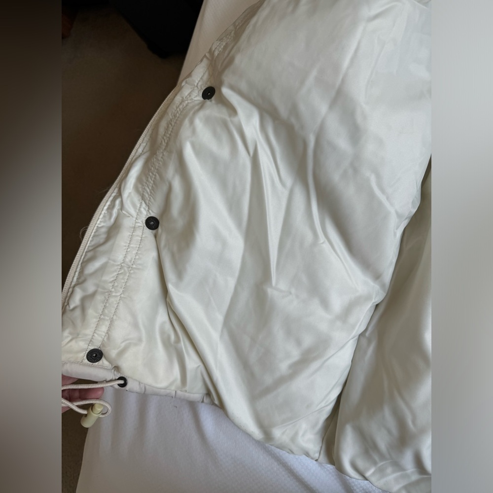 Firm price🎈Moncler Beige Puffer Jacket Size 1 - Picture 4 of 17